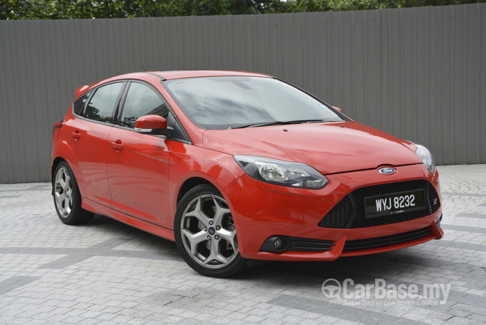 Ford Focus ST Mk3 (C346) (2012) Exterior