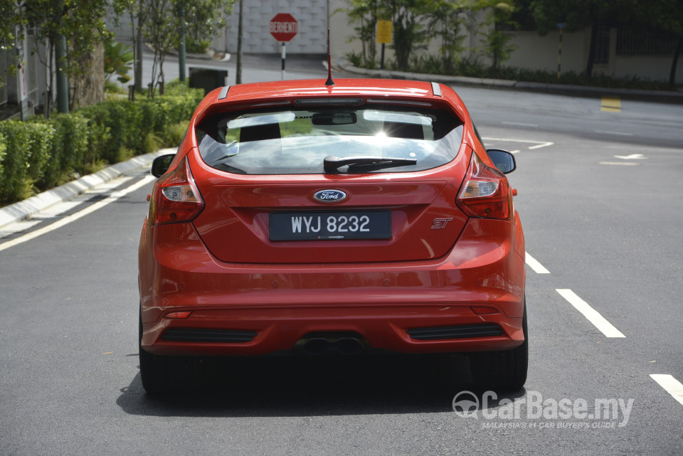 Ford Focus ST Mk3 (C346) (2012) Exterior