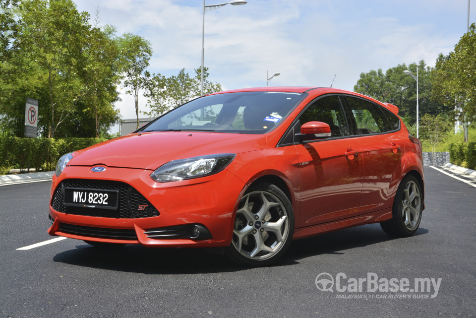Ford Focus ST Mk3 (C346) (2012) Exterior