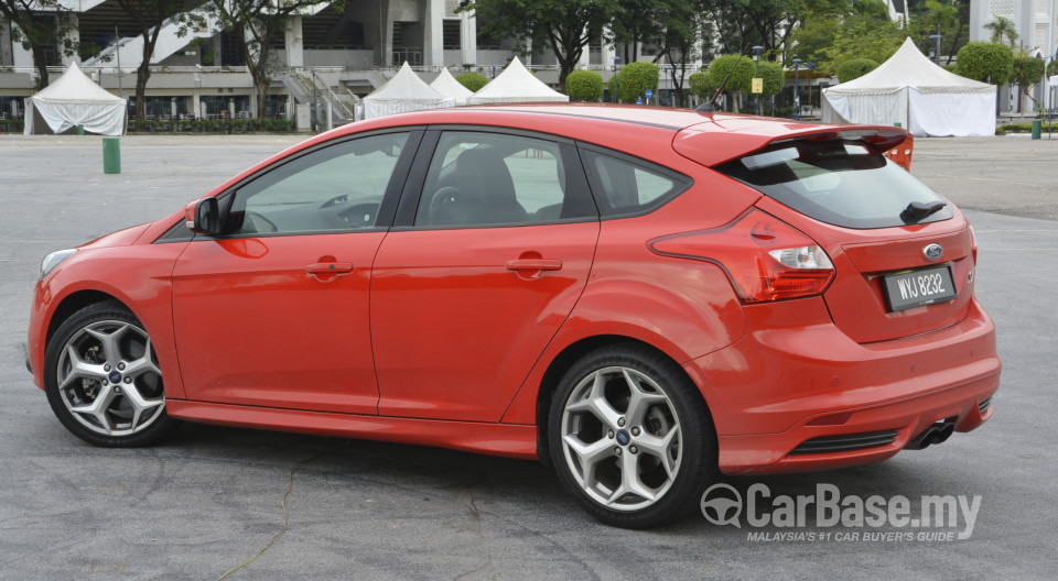 Ford Focus ST Mk3 (C346) (2012) Exterior