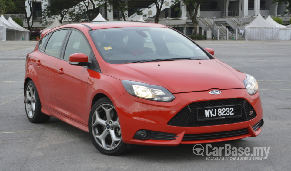 Ford Focus ST Mk3 (C346) (2012) Exterior