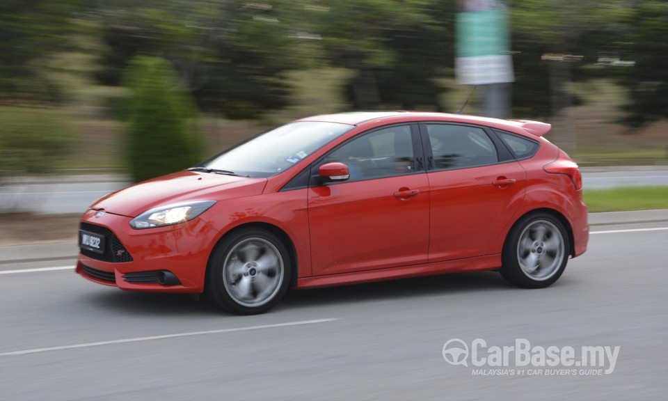 Ford Focus ST Mk3 (C346) (2012) Exterior