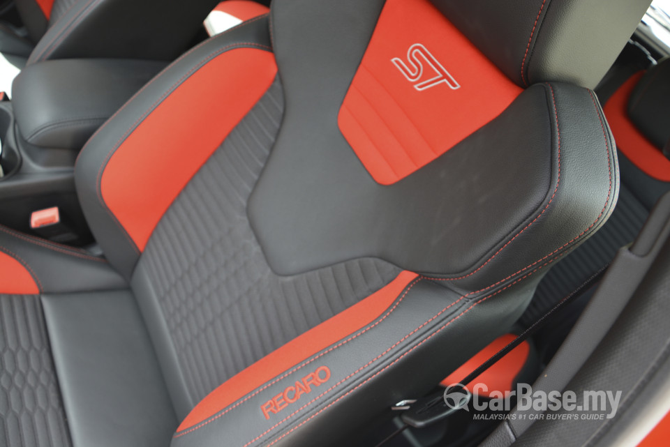 Ford Focus ST Mk3 (C346) (2012) Interior