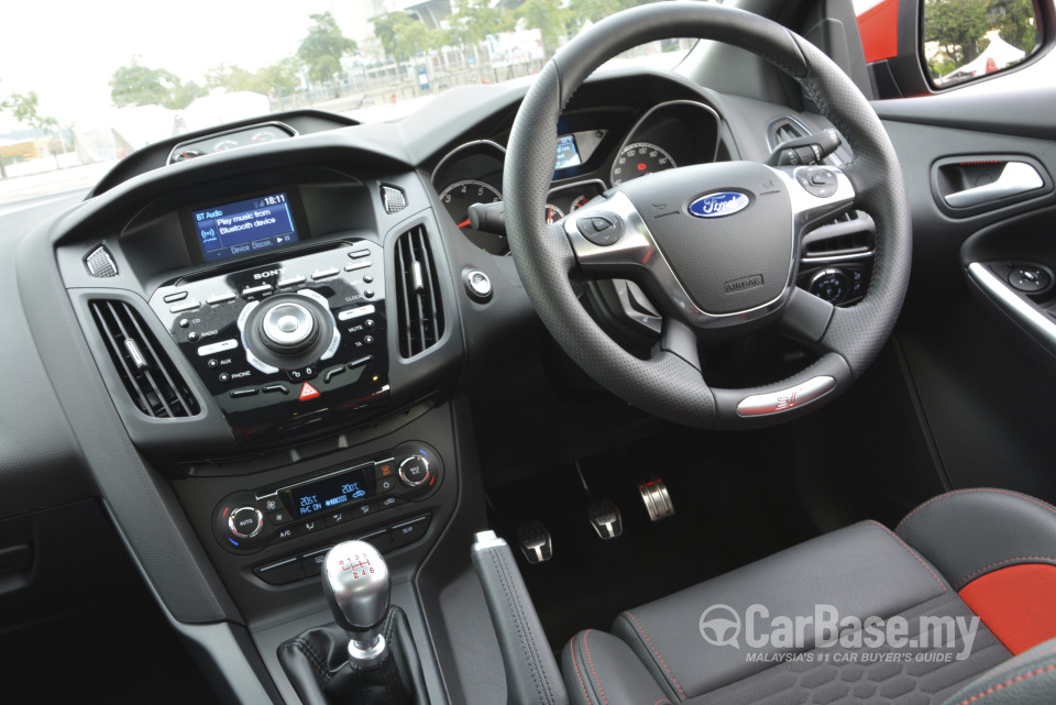 Ford Focus ST Mk3 (C346) (2012) Interior
