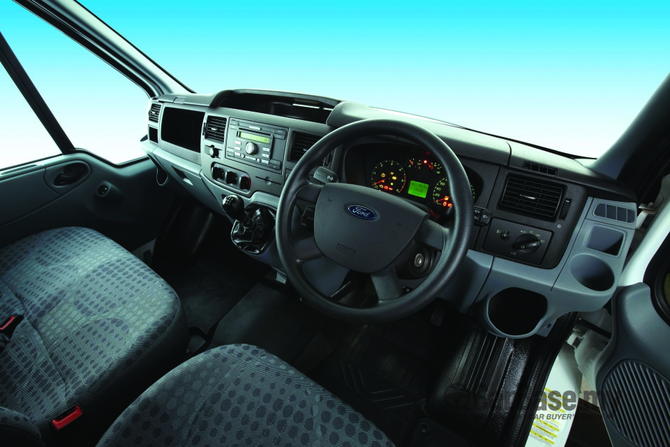 Nissan Navara D23 Facelift (2021) Interior