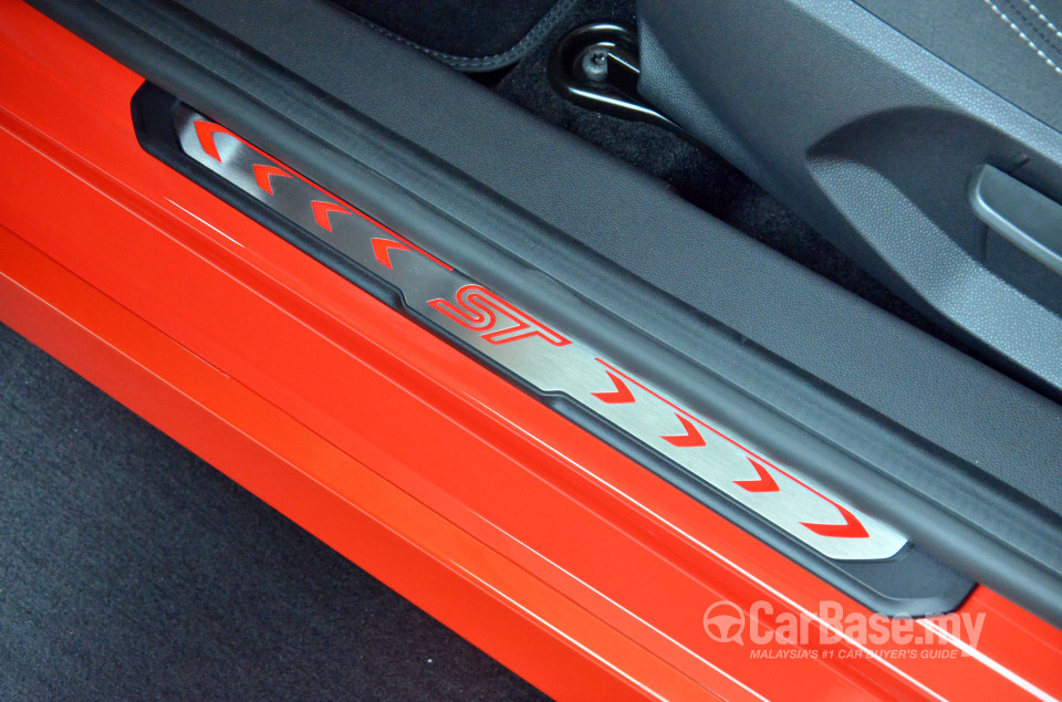 Ford Fiesta ST B299 (2014) Interior