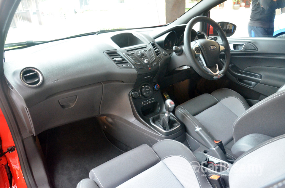 Ford Fiesta ST B299 (2014) Interior