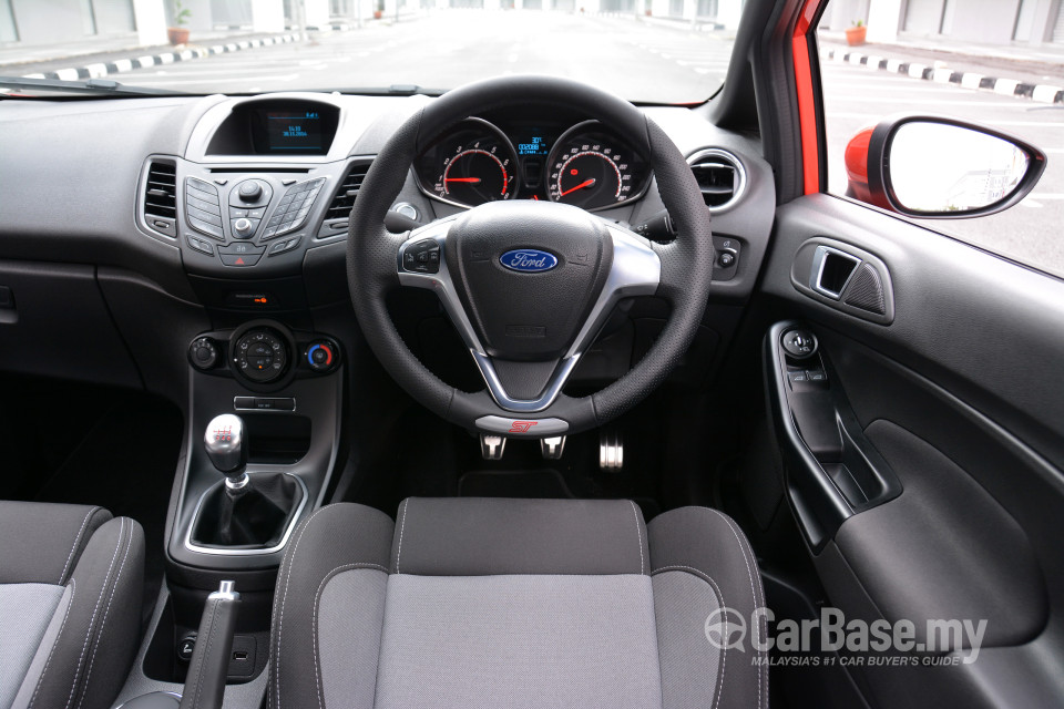 Ford Fiesta ST B299 (2014) Interior