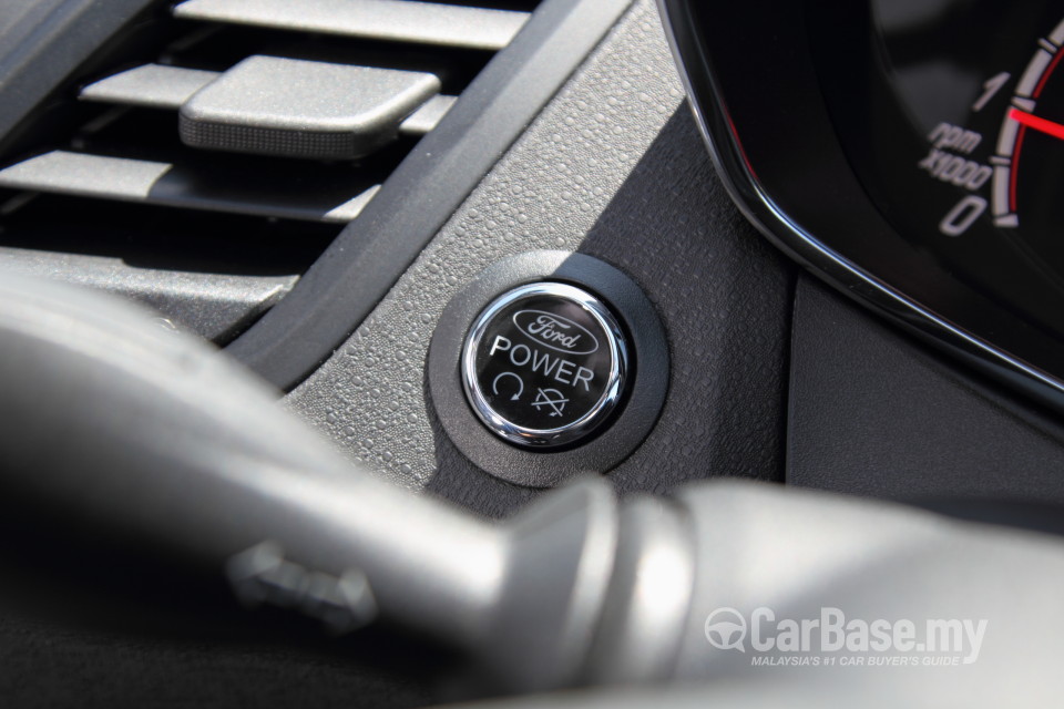 Ford Fiesta ST B299 (2014) Interior