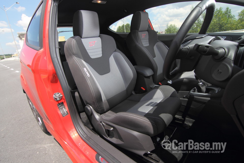 Ford Fiesta ST B299 (2014) Interior