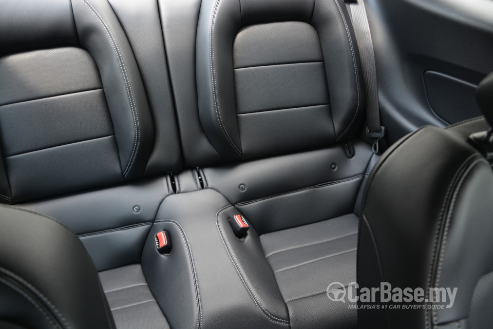 Ford Mustang S550 (2016) Interior