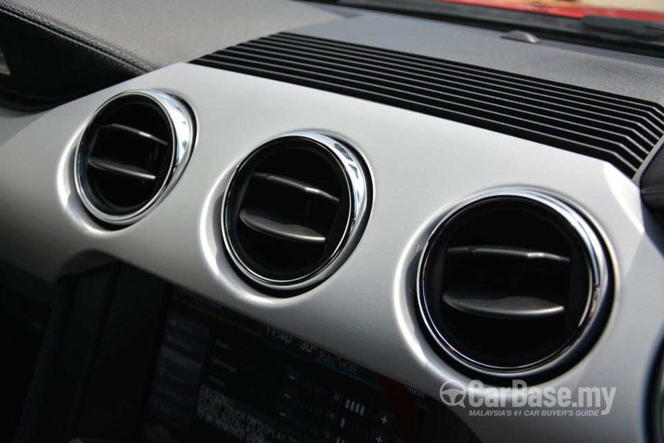 Ford Mustang S550 (2016) Interior
