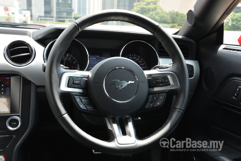 Ford Mustang S550 (2016) Interior