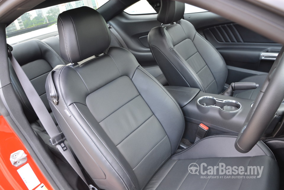 Ford Mustang S550 (2016) Interior