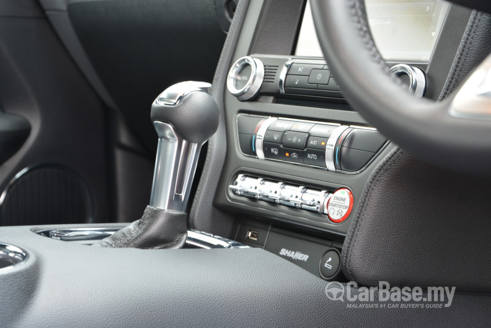 Ford Mustang S550 (2016) Interior