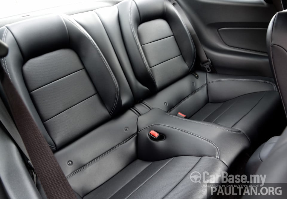 Ford Mustang S550 (2016) Interior