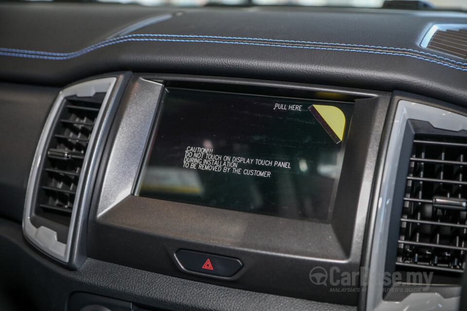 BMW i4 G26 (2022) Interior