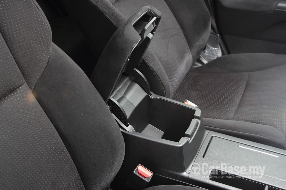 Honda CR-V RM (2013) Interior