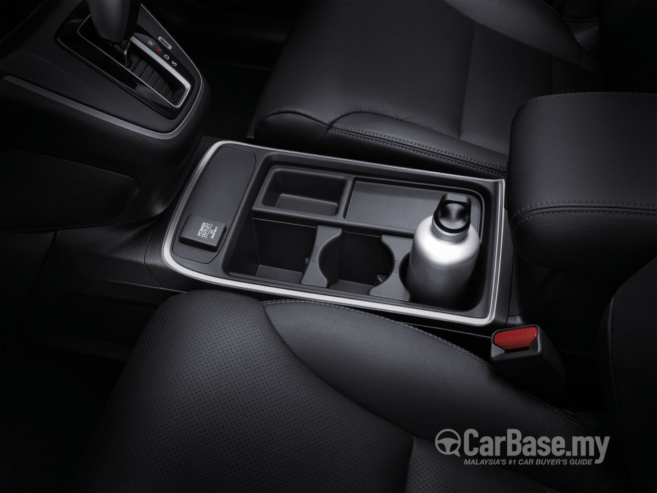 Honda CR-V RM Facelift (2015) Interior