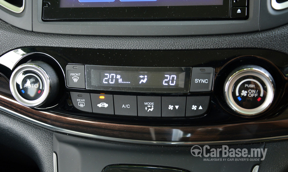 Honda CR-V RM Facelift (2015) Interior