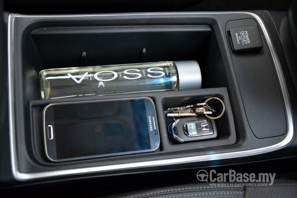 Honda CR-V RM Facelift (2015) Interior