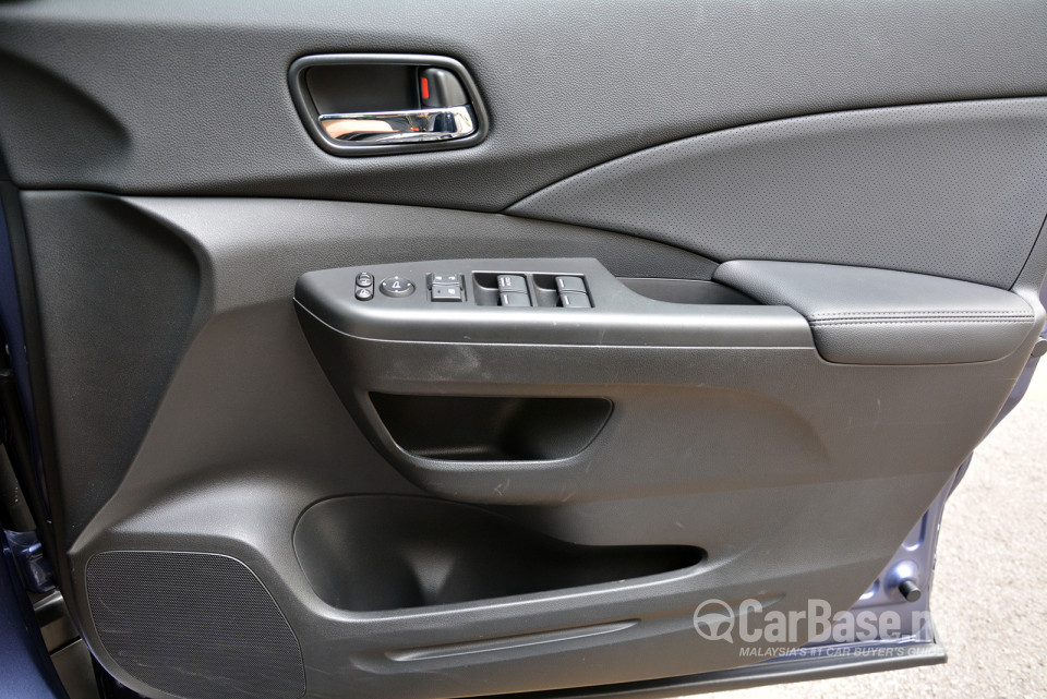 Honda CR-V RM Facelift (2015) Interior