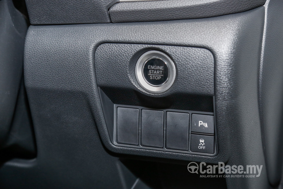 Honda CR-V RW (2017) Interior