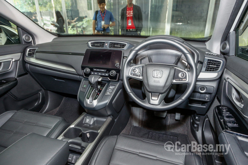 Honda CR-V RW (2017) Interior