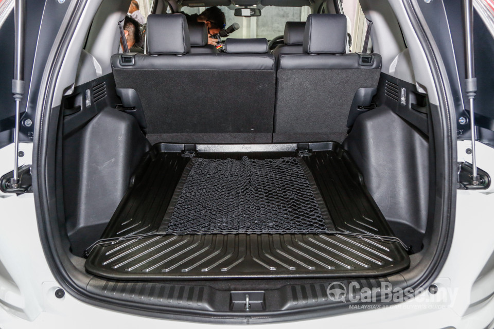 Honda CR-V RW (2017) Interior