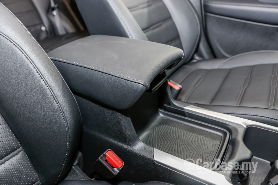 Honda CR-V RW (2017) Interior