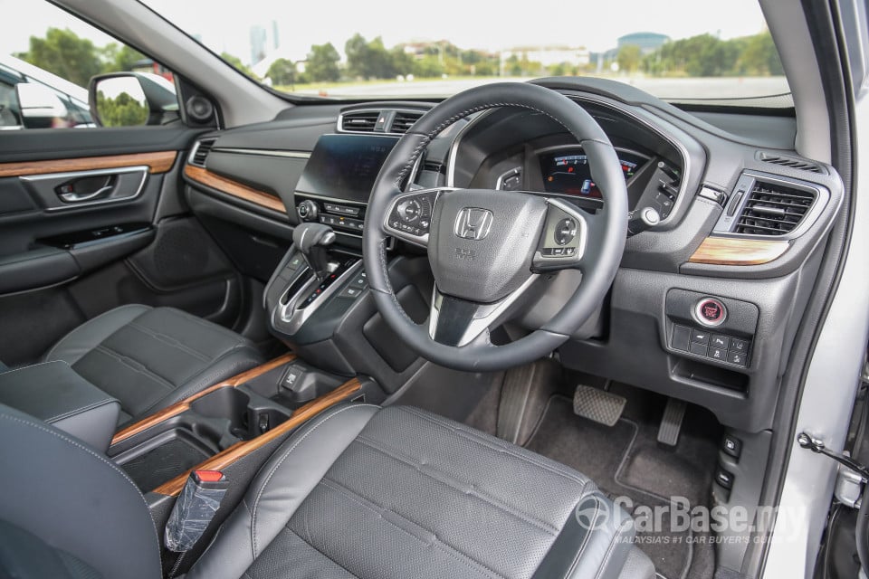 Honda CR-V RW (2017) Interior