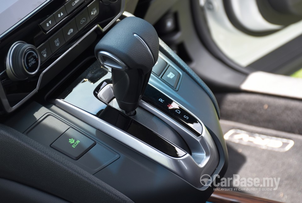 Honda CR-V RW (2017) Interior