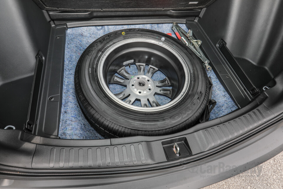 Nissan Navara D23 Facelift (2021) Interior