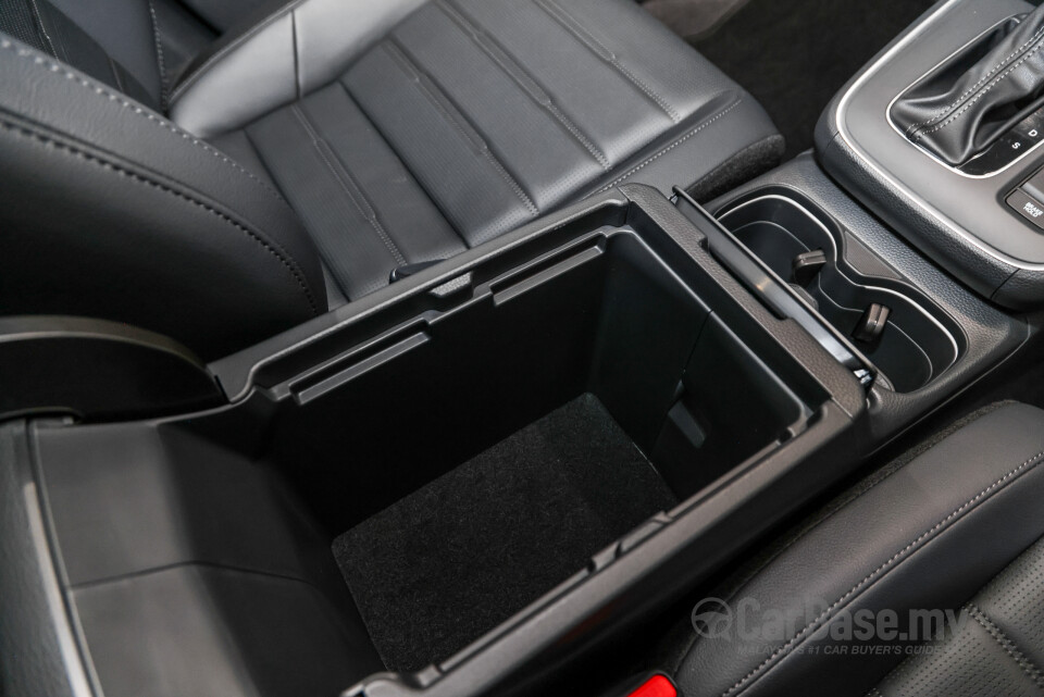 Honda CR-V RY (2023) Interior