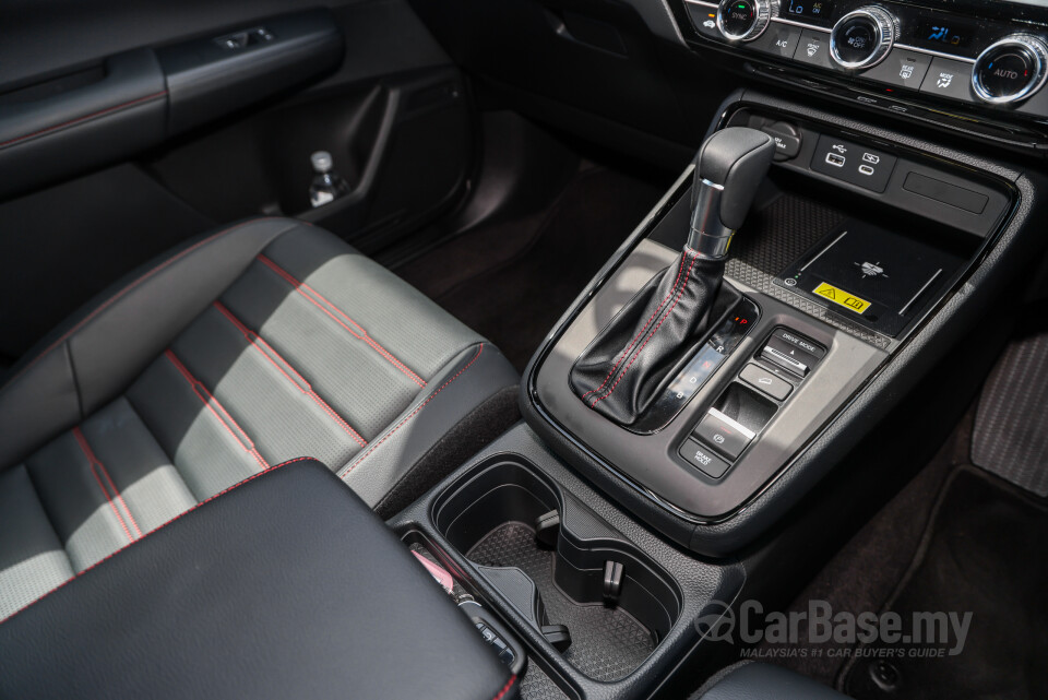 Honda CR-V RY (2023) Interior