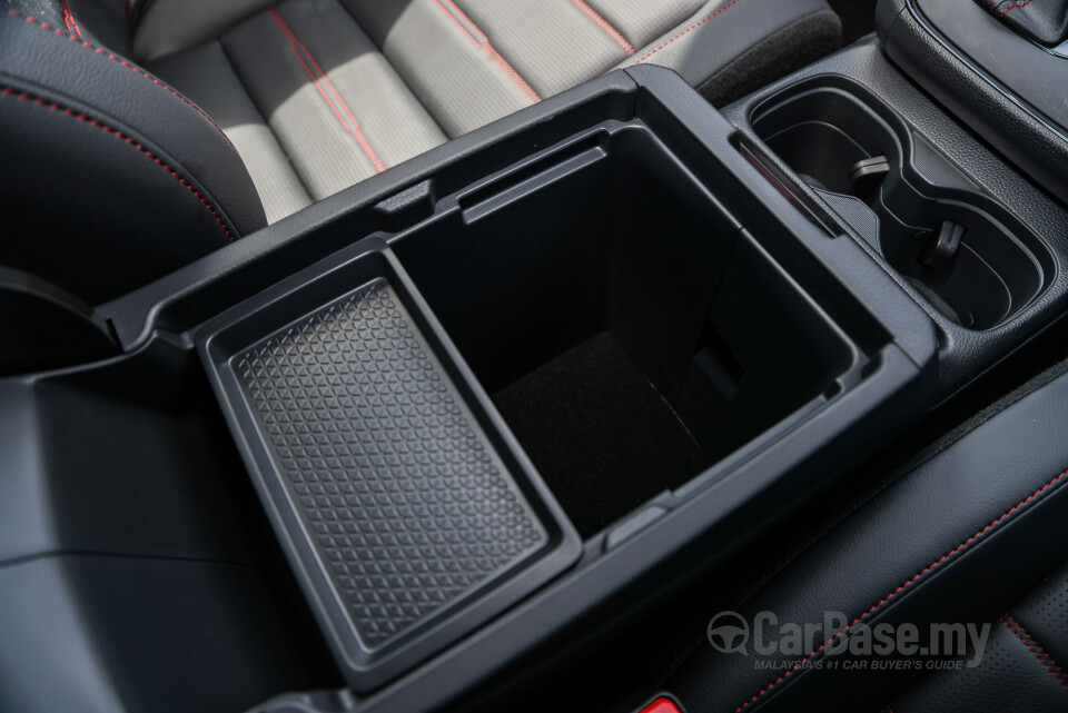 Honda CR-V RY (2023) Interior