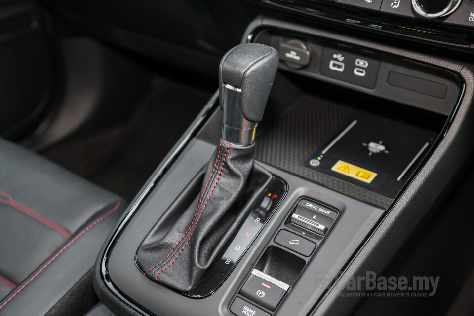 Honda CR-V RY (2023) Interior