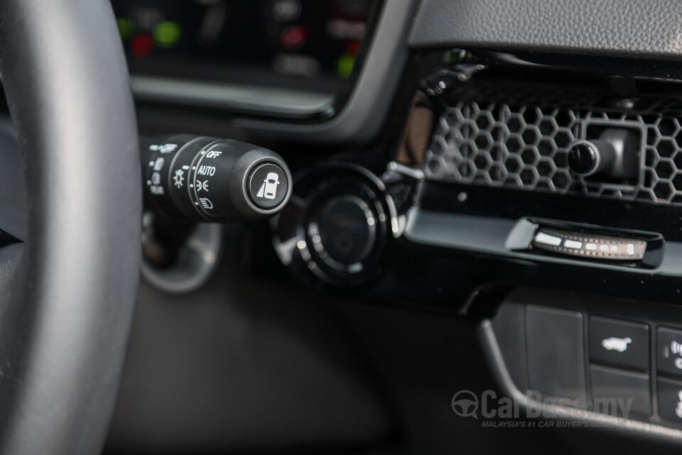 Honda CR-V RY (2023) Interior