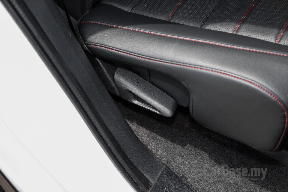 Honda CR-V RY (2023) Interior