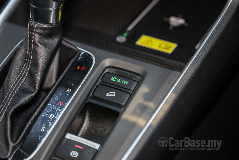Honda CR-V RY (2023) Interior