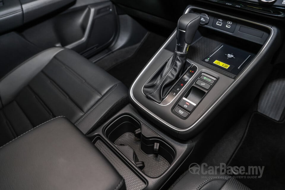 Honda CR-V RY (2023) Interior