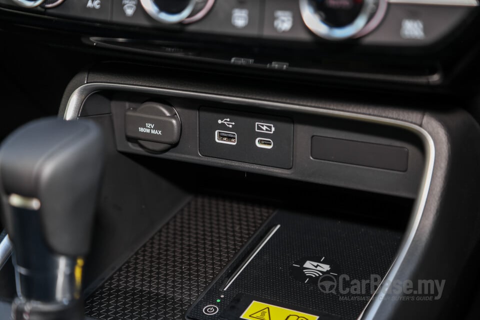 Honda CR-V RY (2023) Interior