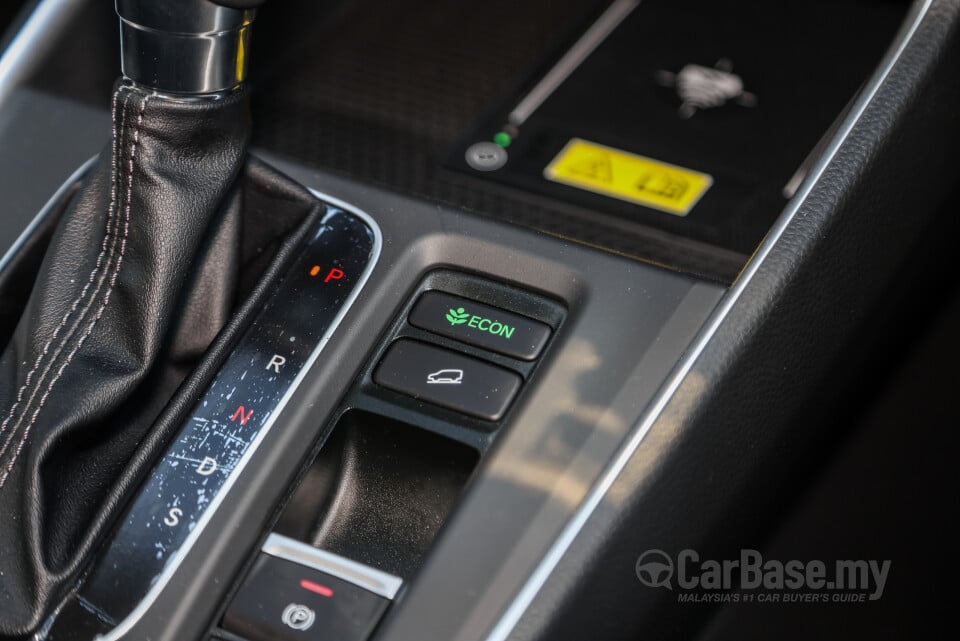 Honda CR-V RY (2023) Interior