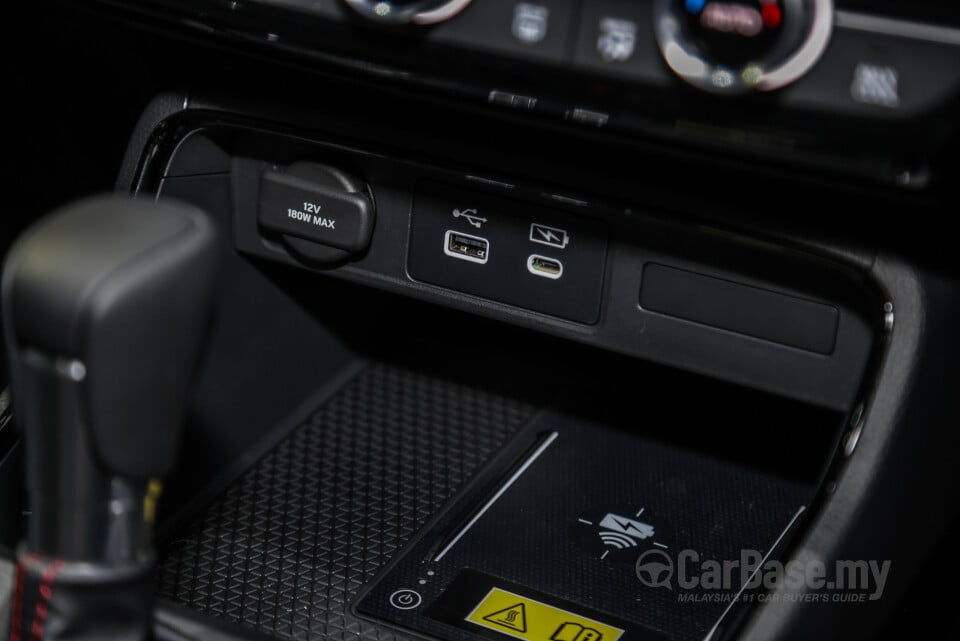 Honda CR-V RY (2023) Interior
