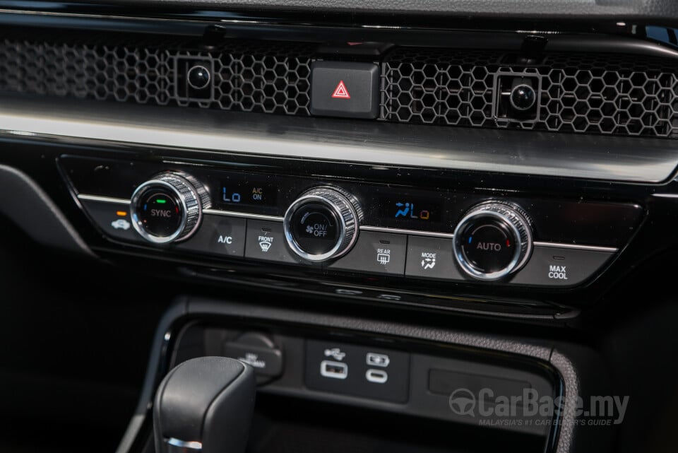 Honda CR-V RY (2023) Interior