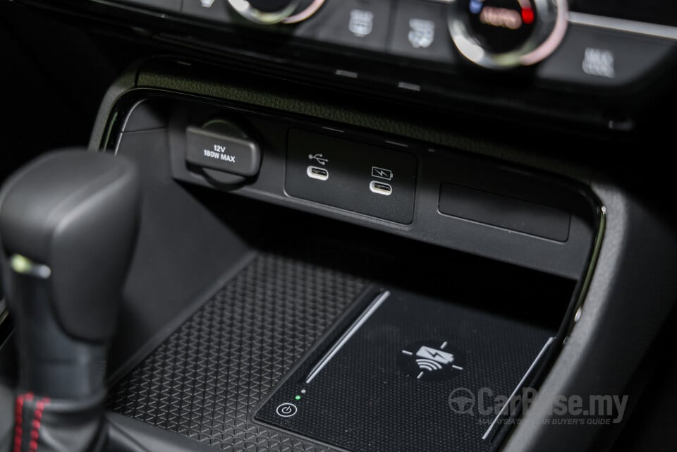 Honda CR-V RY (2023) Interior