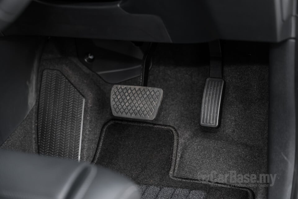 Honda CR-V RY (2023) Interior