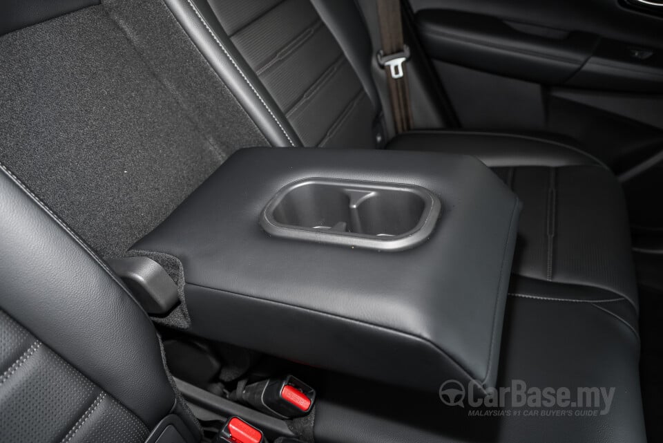 Honda CR-V RY (2023) Interior