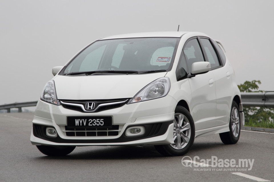 Honda Jazz GE Facelift (2011) Exterior