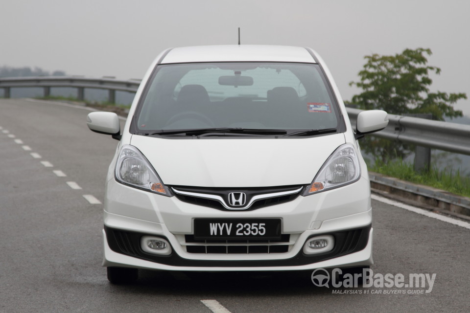 Honda Jazz GE Facelift (2011) Exterior